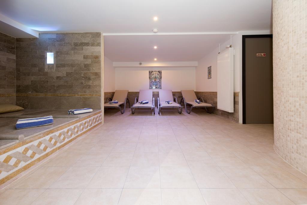 Alexain Hotel Restaurant & Wellness - Colmar Ouest Trois-Épis Exterior foto