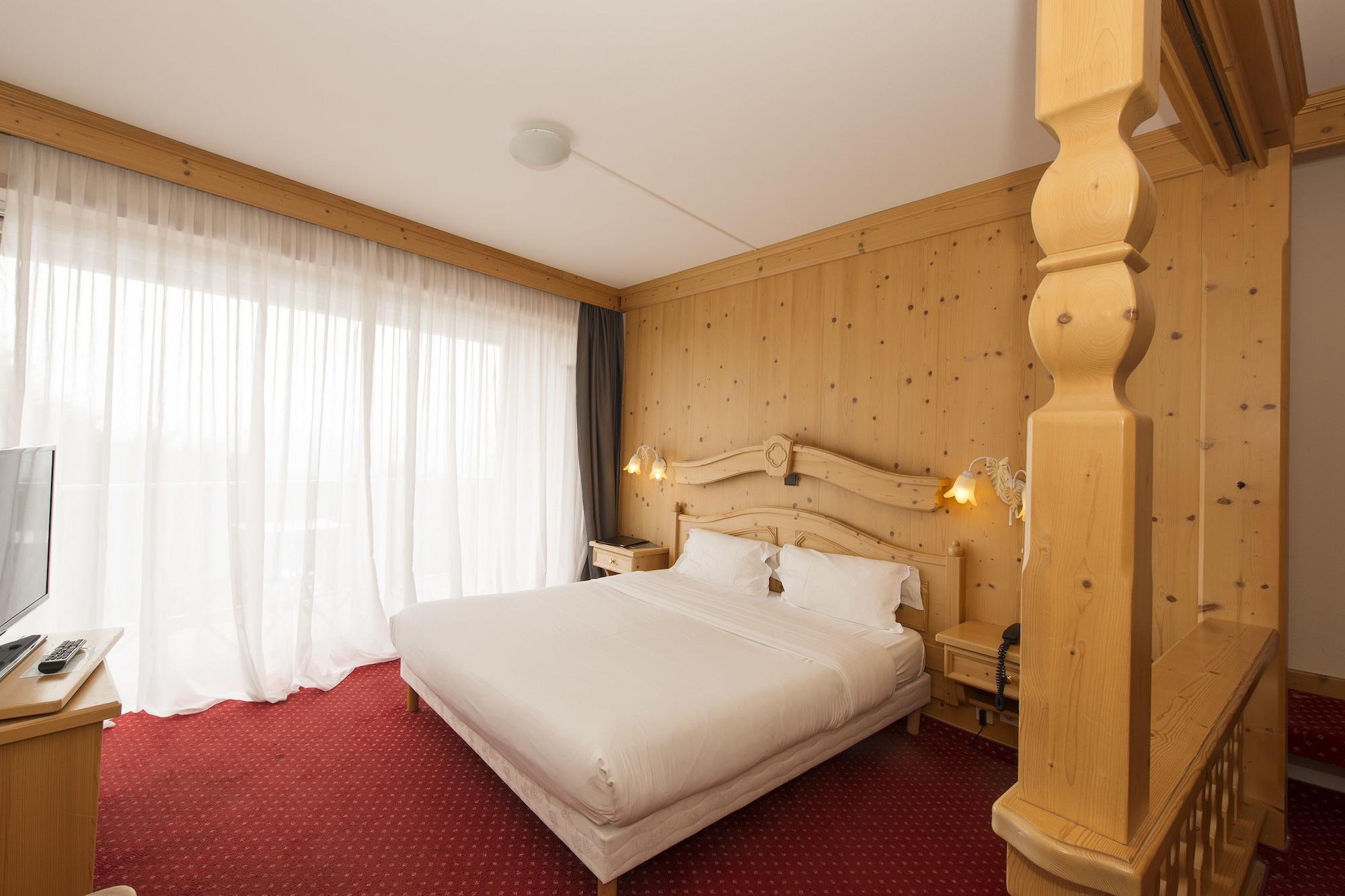 Alexain Hotel Restaurant & Wellness - Colmar Ouest Trois-Épis Exterior foto